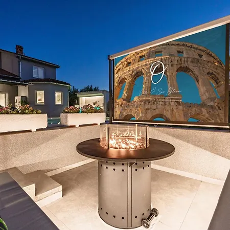 2382 Villa