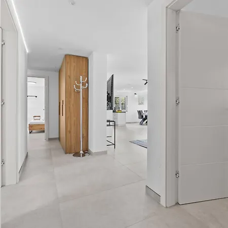2382 Villa *