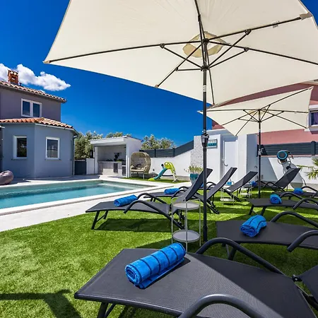 Villa 2382 Loborika